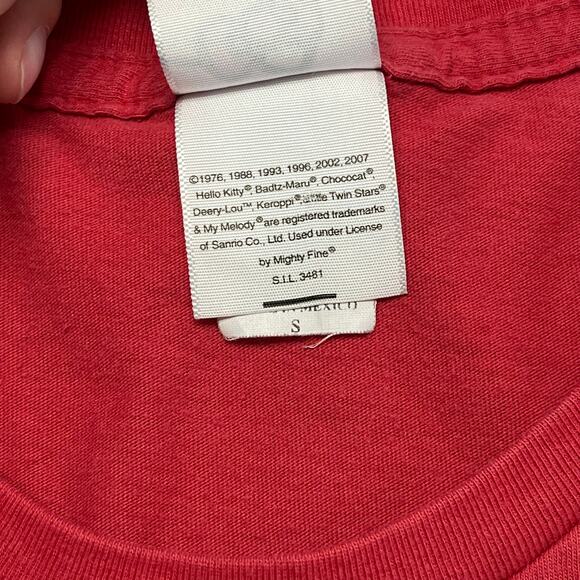 y2k 2007 Sanrio Hello Kitty Rainbow‎ Sunglasses Red Womens S T-Shirt Mexico Made - Picture 5 of 8